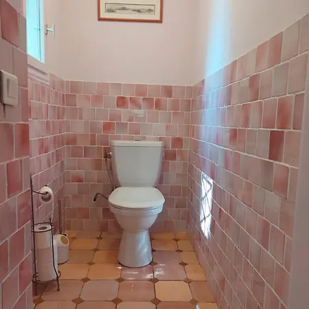 Bed and Breakfast Mas Des Cigognes Le Thor Zimmer foto
